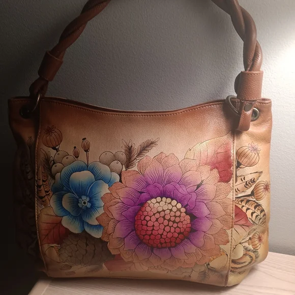Handbag - Picture 1 of 5